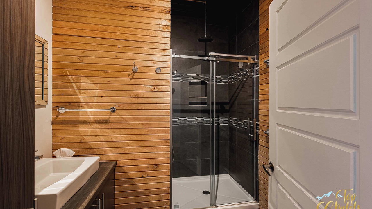 Photo of Bathroom in Cheneville