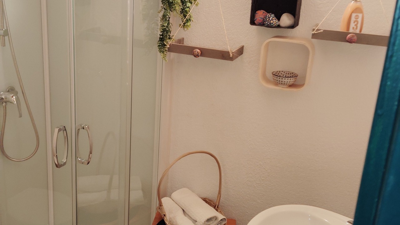 Photo of Bathroom in Rosis