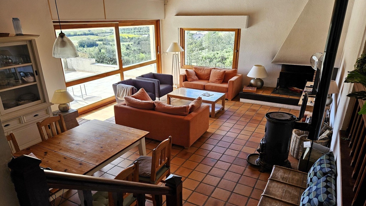 Photo of Livingroom in Pierrerue