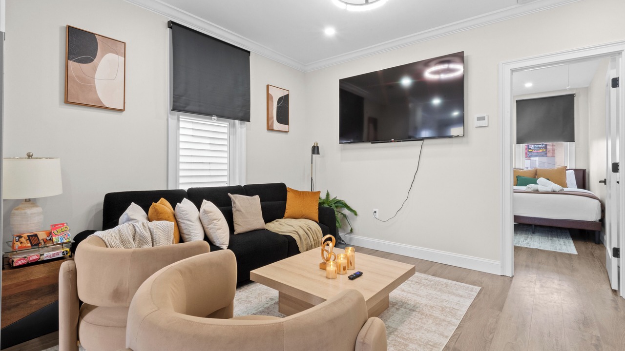 Photo of Livingroom in Union City