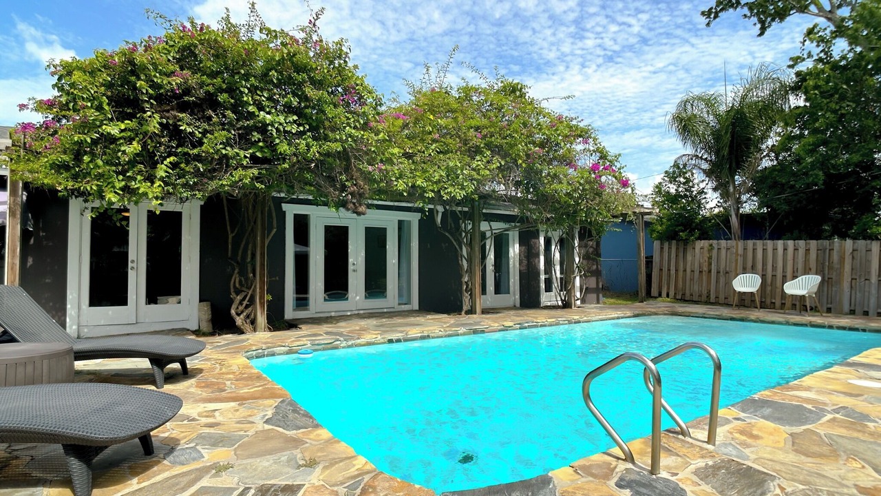 Photo of Outdoor in Conway