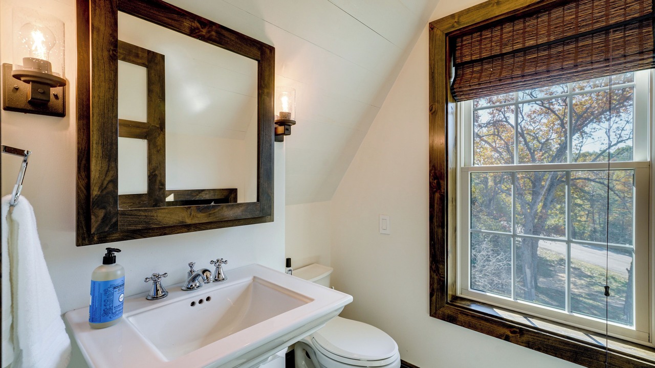 Photo of Bathroom in Sullivan