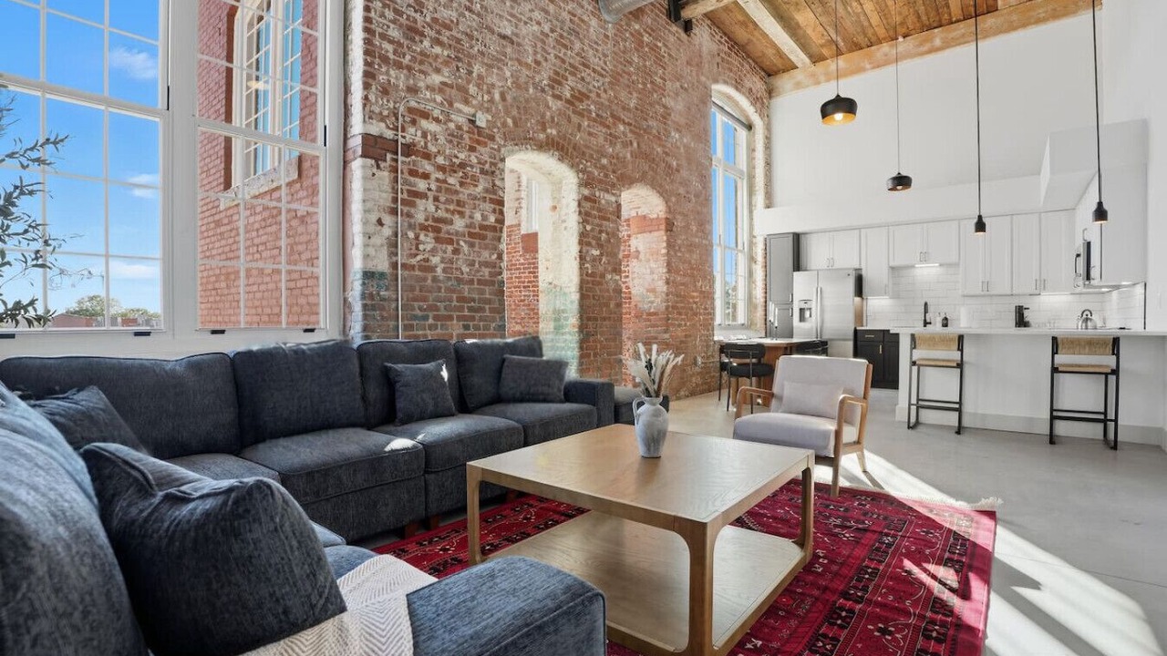 Photo of Livingroom in Judson