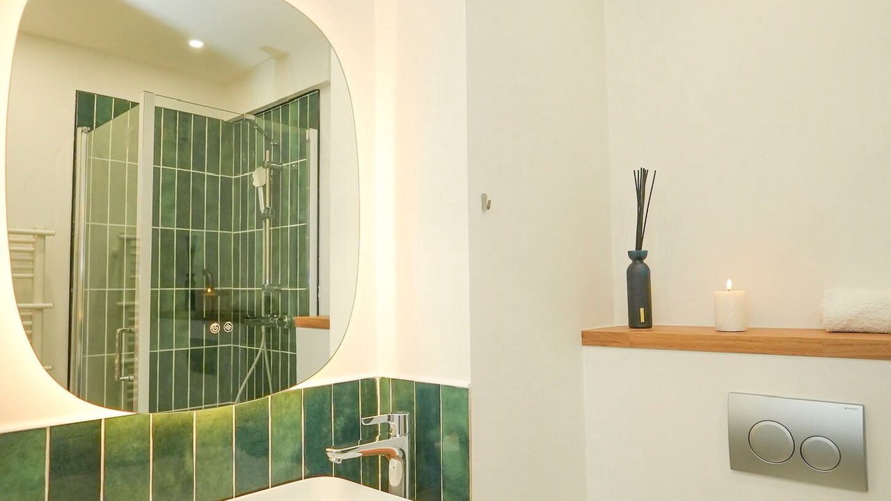 Photo of Bathroom in Republique