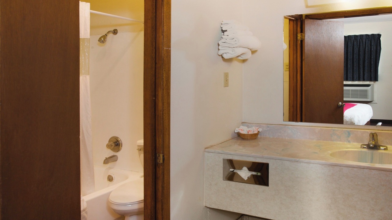 Photo of Bathroom in Guymon