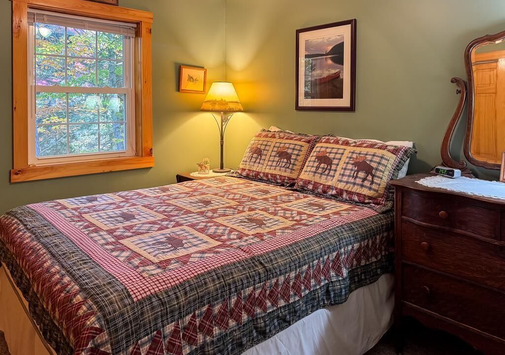 Photo of Bedroom in Eagle Bay