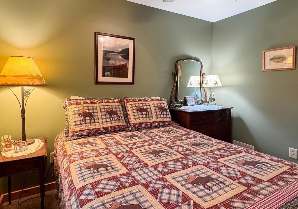 Photo of Bedroom in Eagle Bay