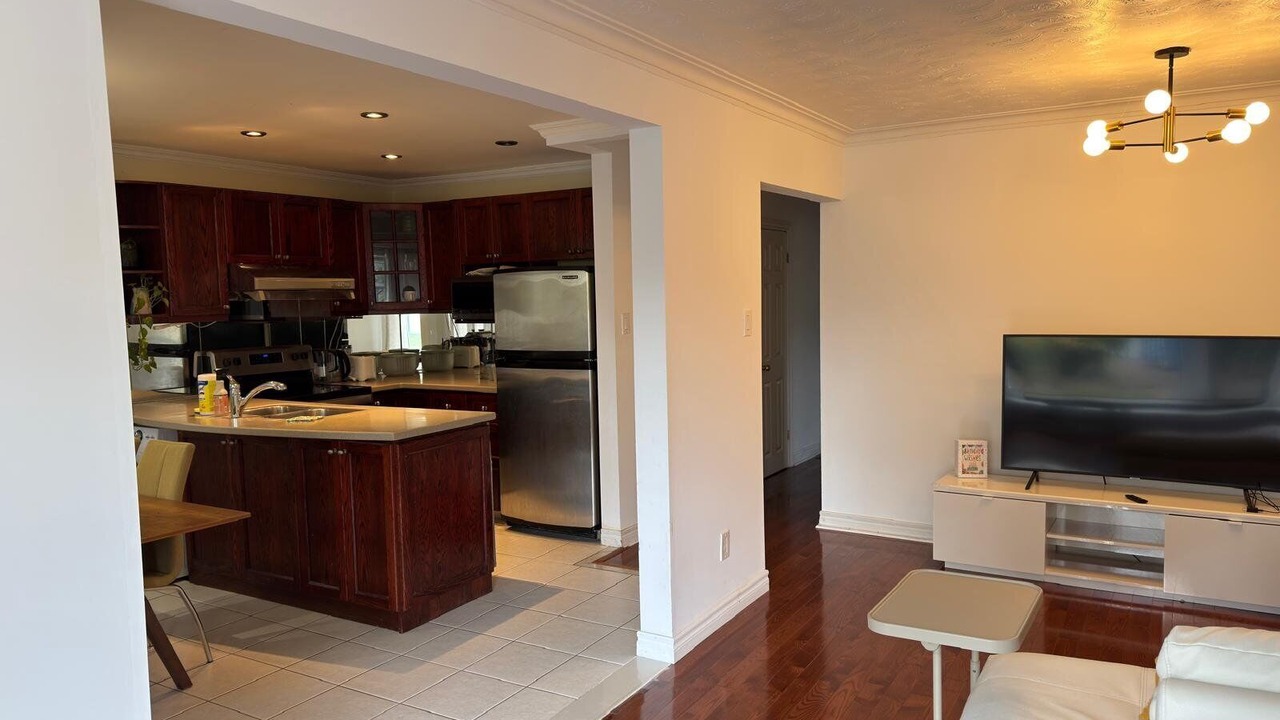 Photo of Livingroom in Newtonbrook