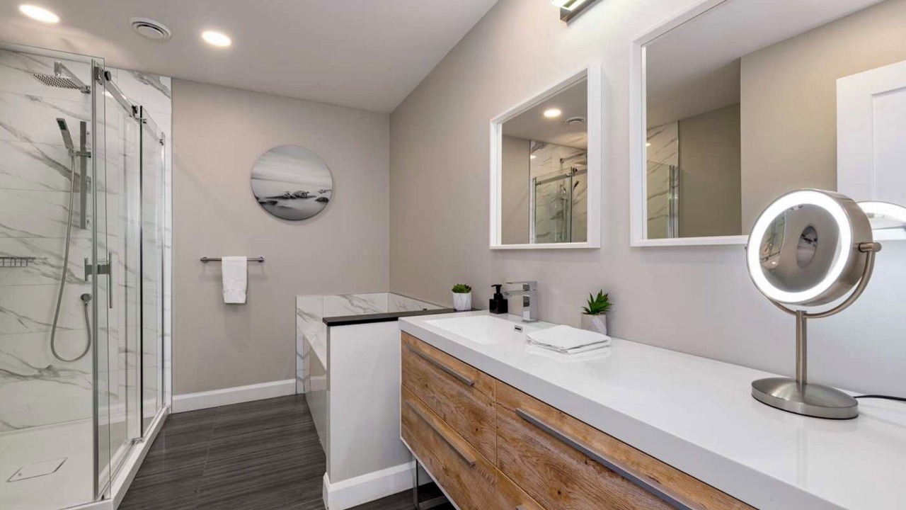 Photo of Bathroom in Petite-Riviere-Saint-Francois