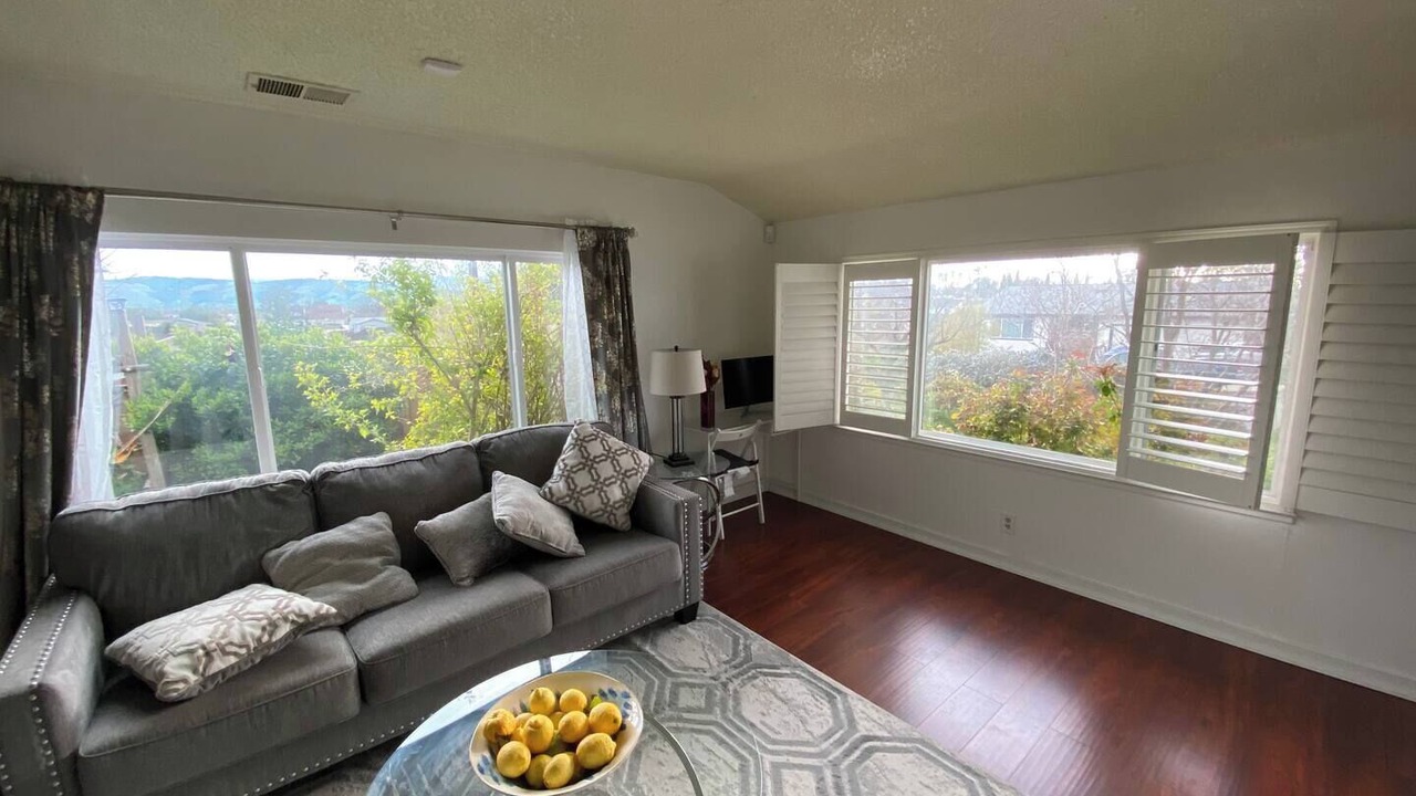 Photo of Livingroom in Edenvale