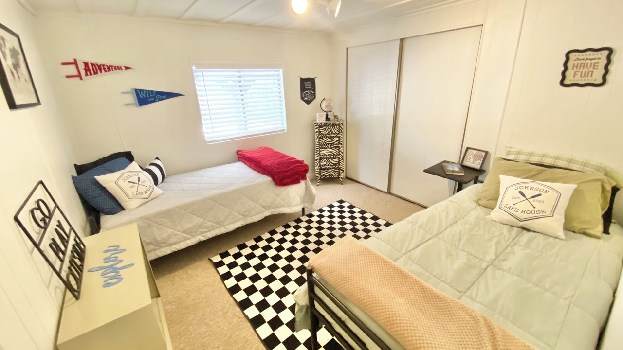 Photo of Bedroom in Denison
