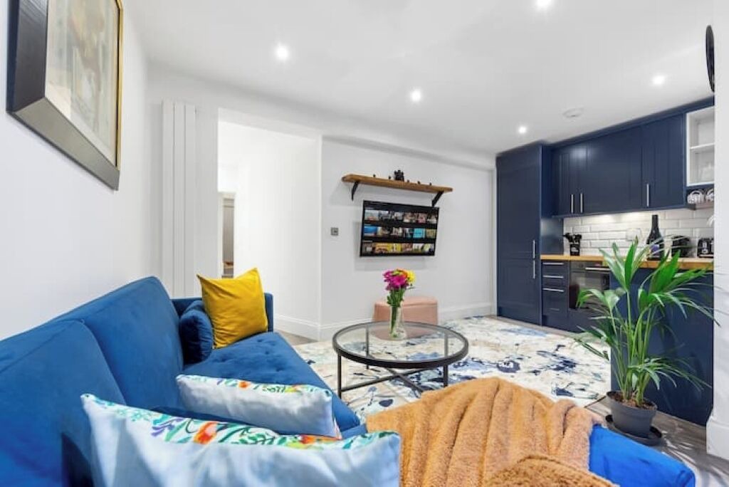 Photo of Livingroom in Mortlake