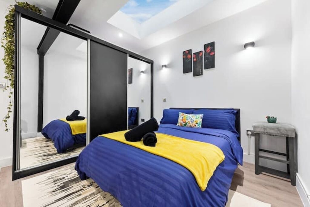 Photo of Bedroom in Mortlake