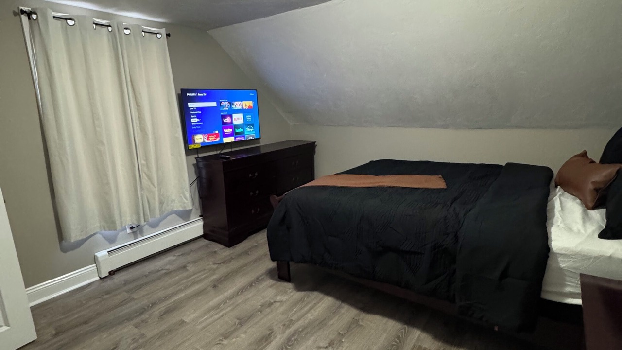 Photo of Bedroom in Ayer