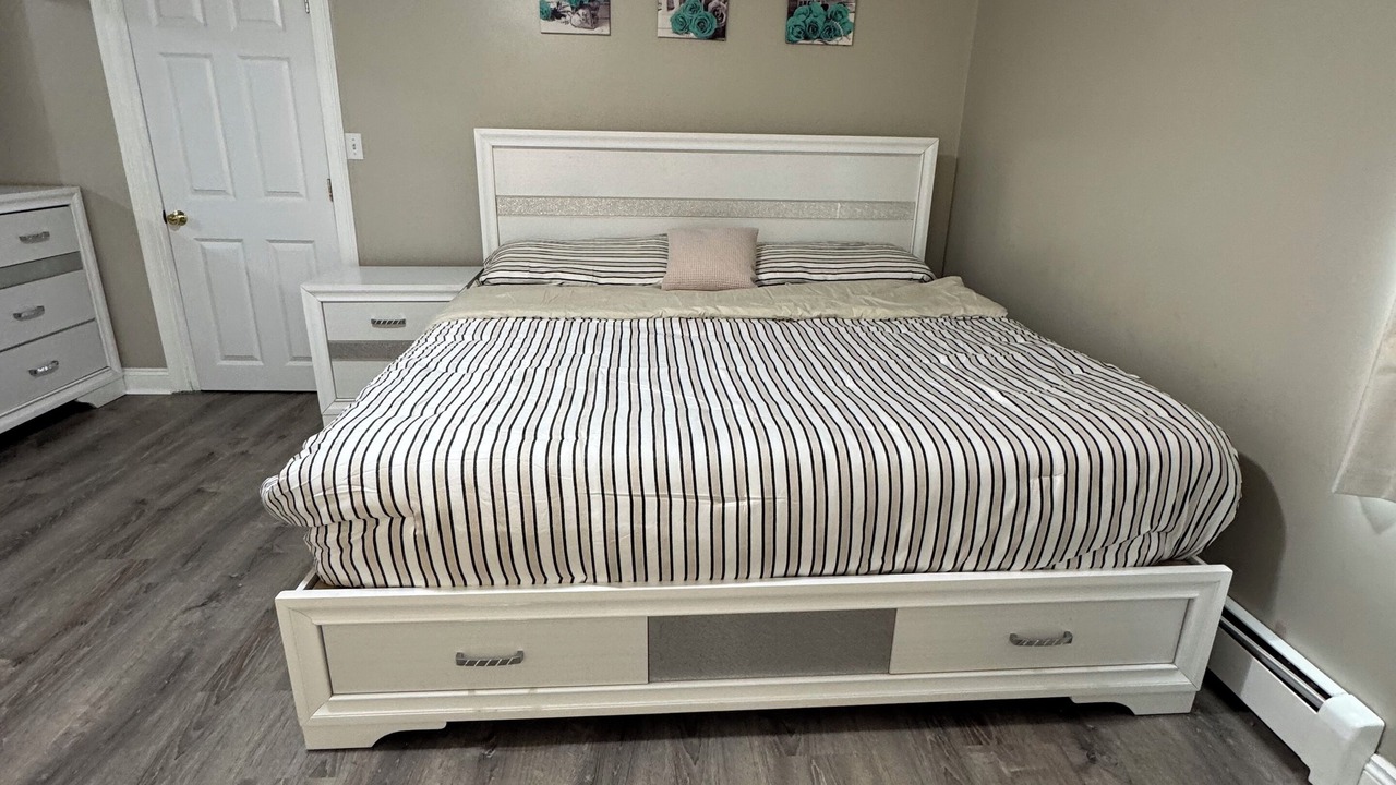 Photo of Bedroom in Ayer
