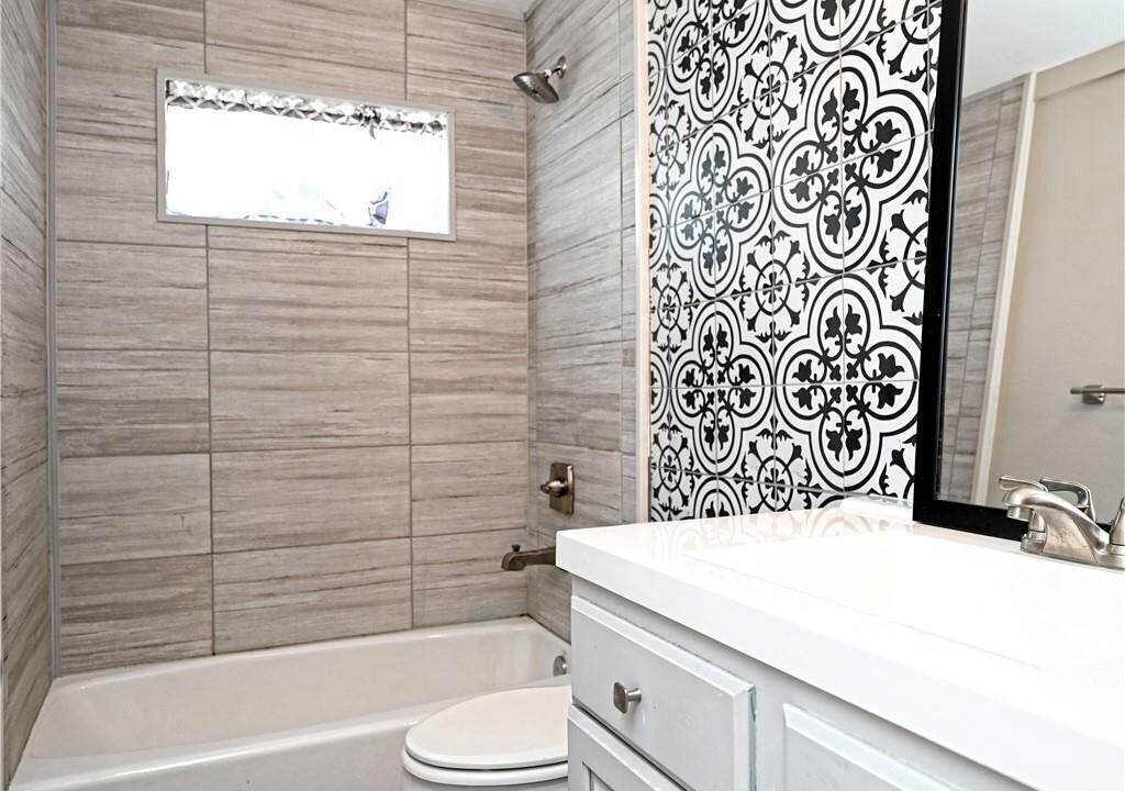 Photo of Bathroom in Apache Shores
