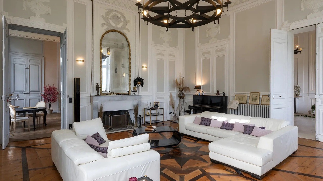 Photo of Livingroom in Puybarban