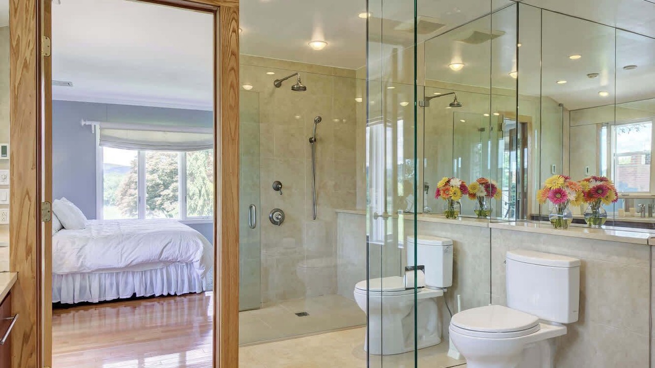 Photo of Bathroom in Lakeville