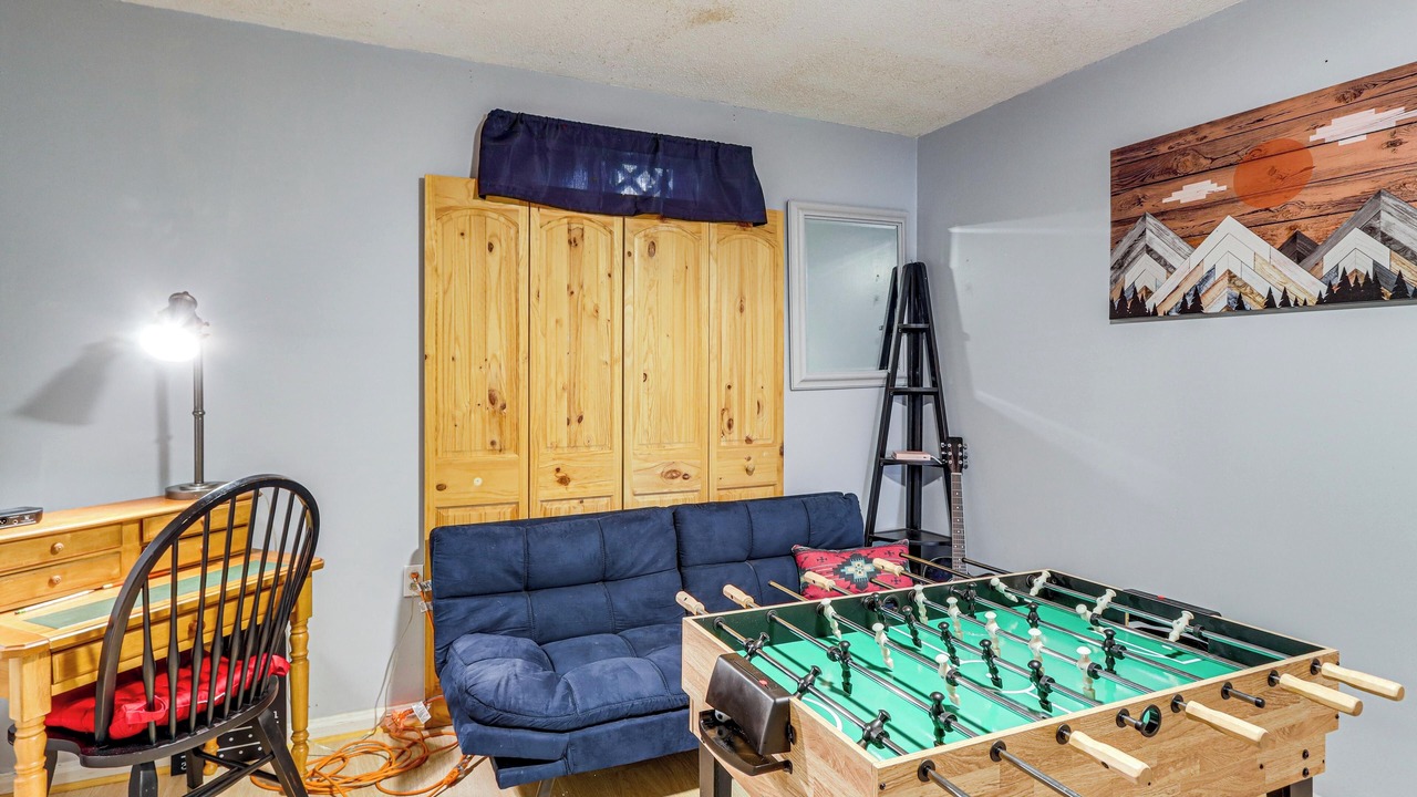 Photo of Bedroom in Blairsville