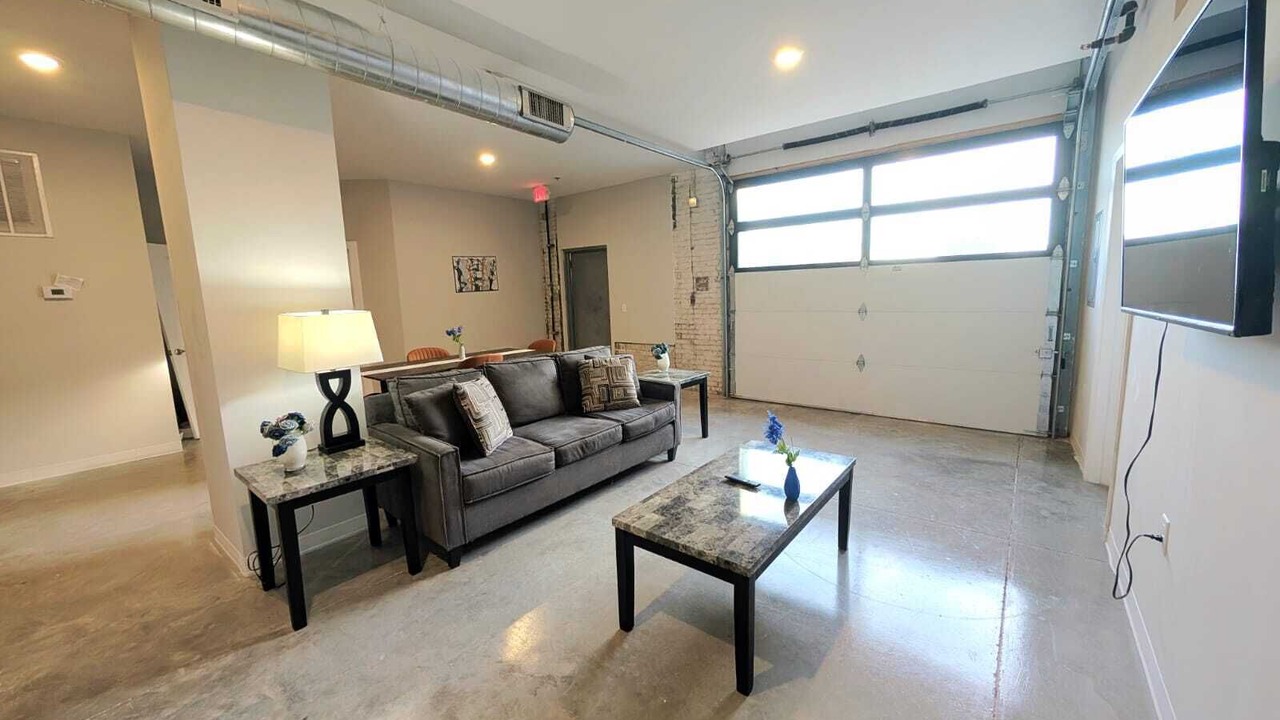 Photo of Livingroom in Central West End