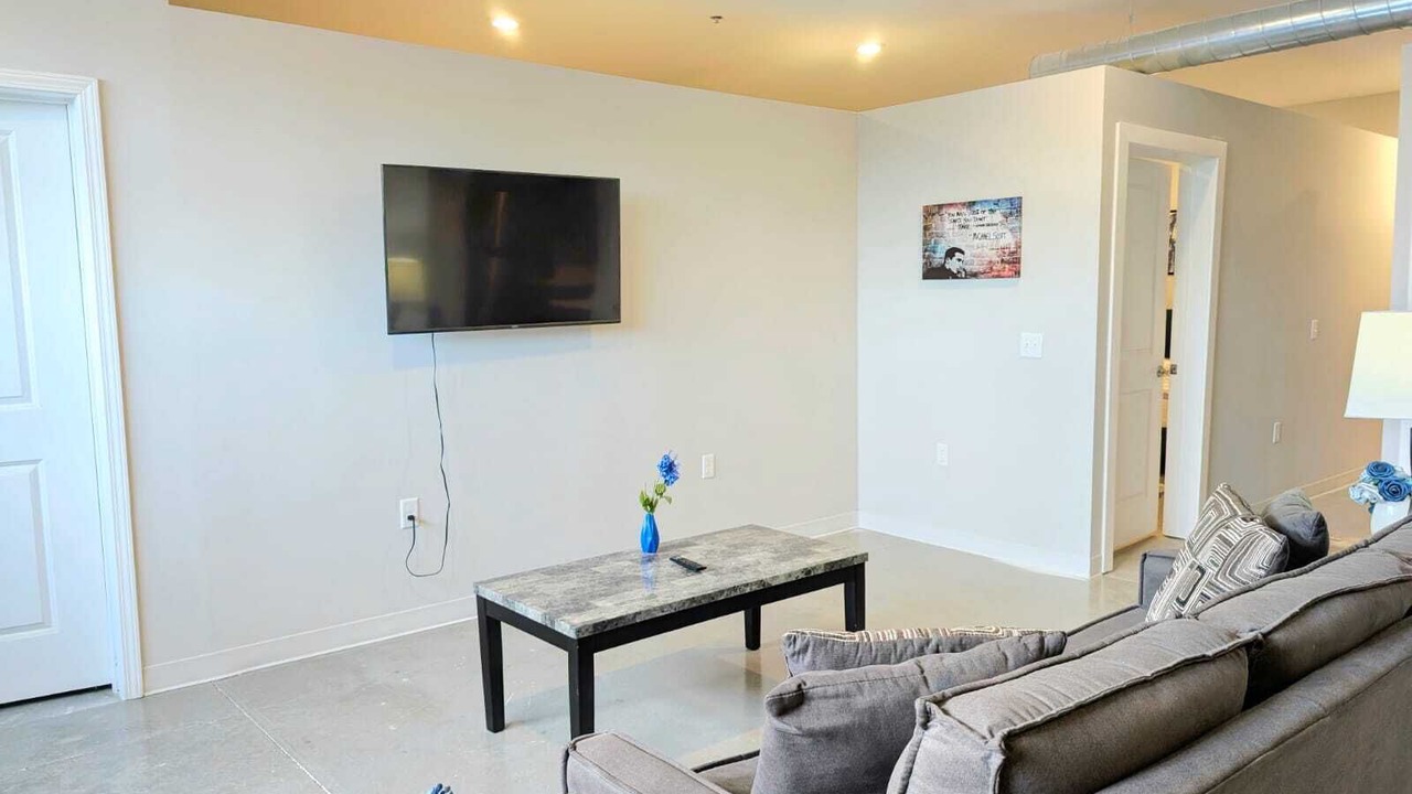 Photo of Livingroom in Central West End
