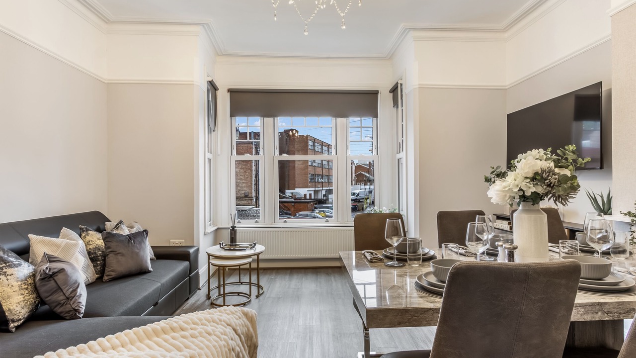 Photo of Others in Edgware