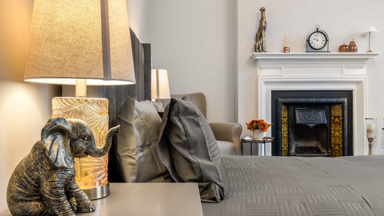 Photo of Others in Edgware