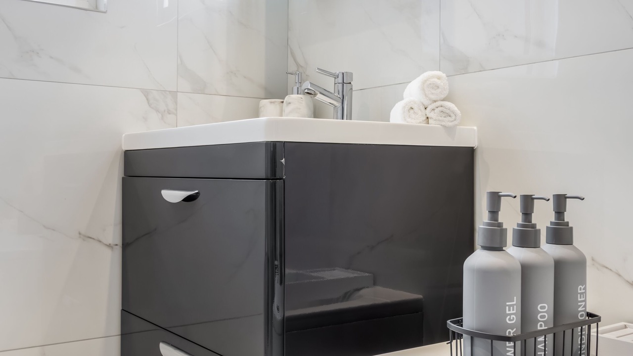 Photo of Others in Edgware