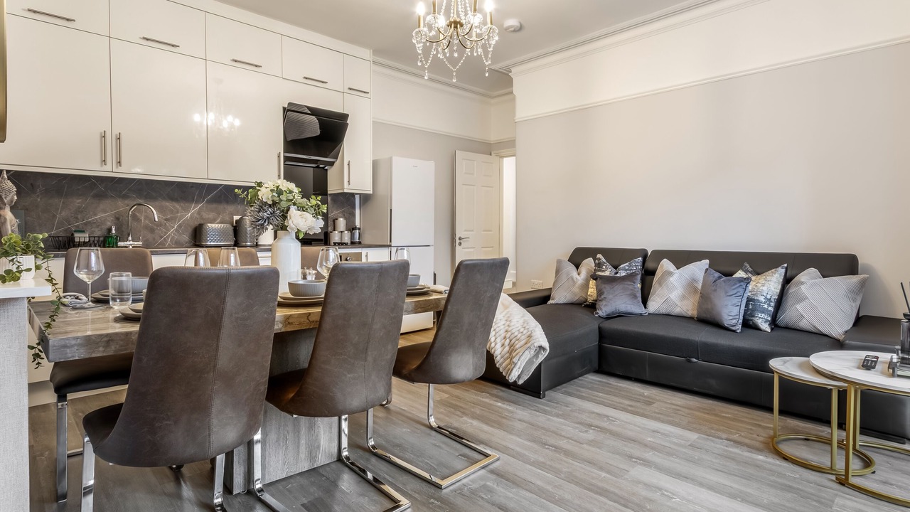 Photo of Others in Edgware