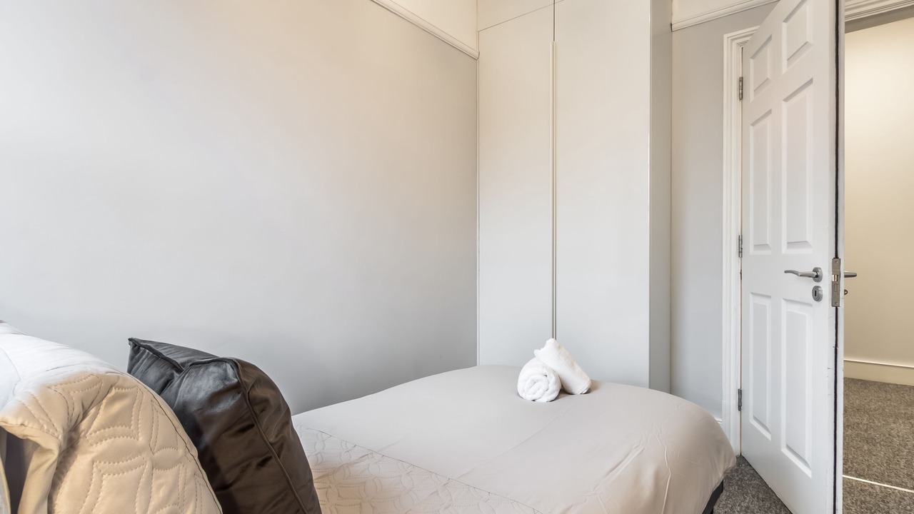 Photo of Others in Edgware