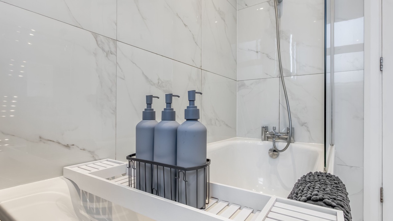 Photo of Others in Edgware