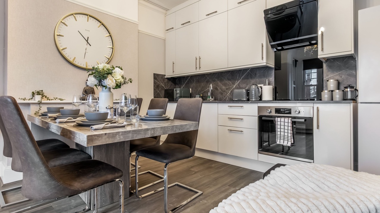 Photo of Others in Edgware