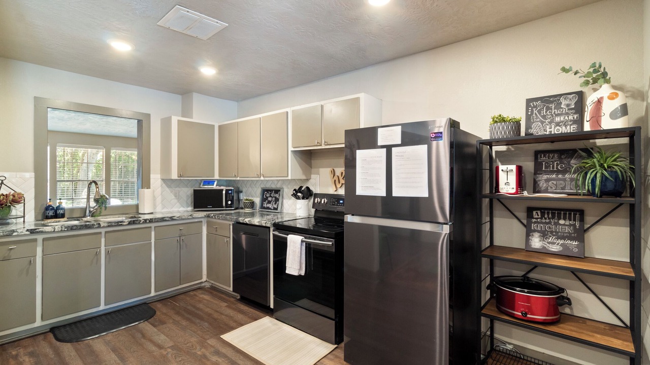 Photo of Kitchen in College Hills Estates
