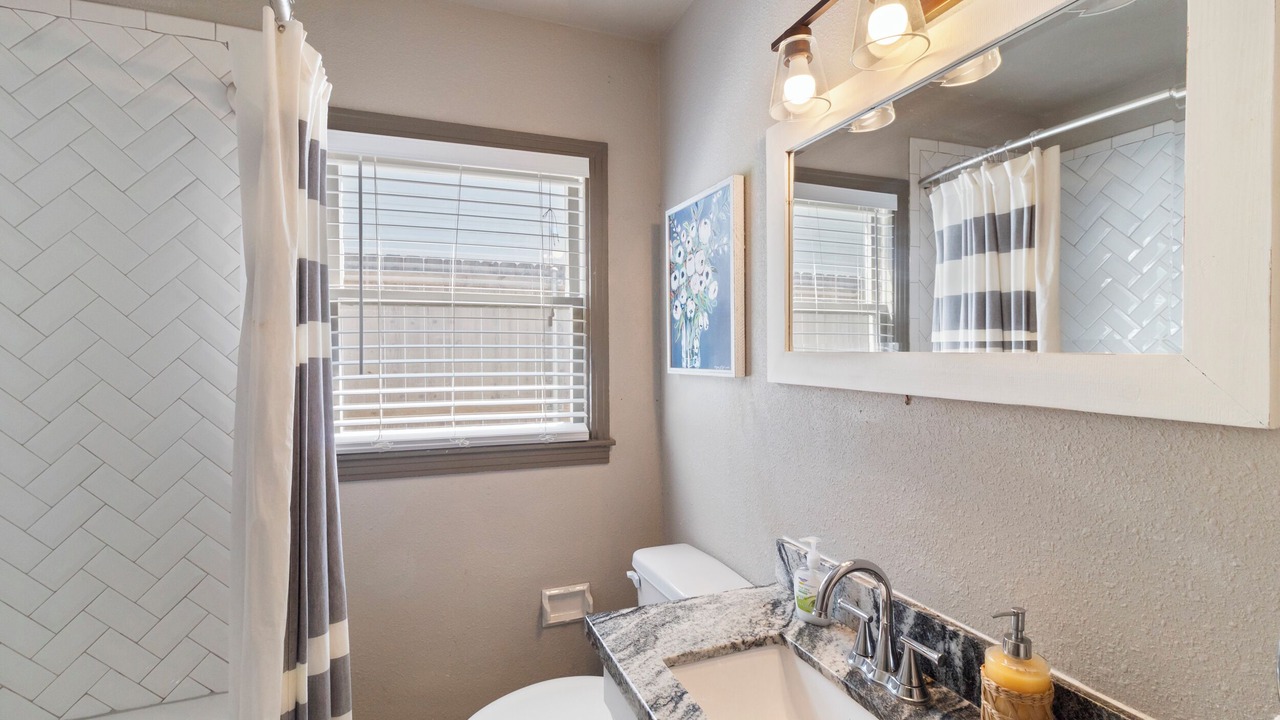 Photo of Bathroom in College Hills Estates