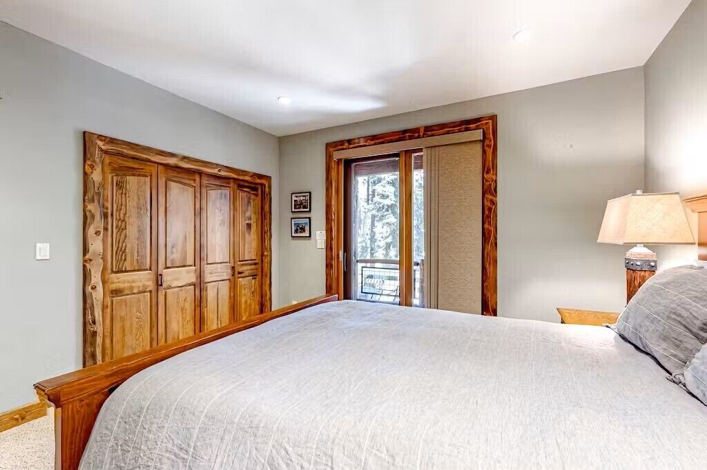 Photo of Bedroom in Tahoe Vista