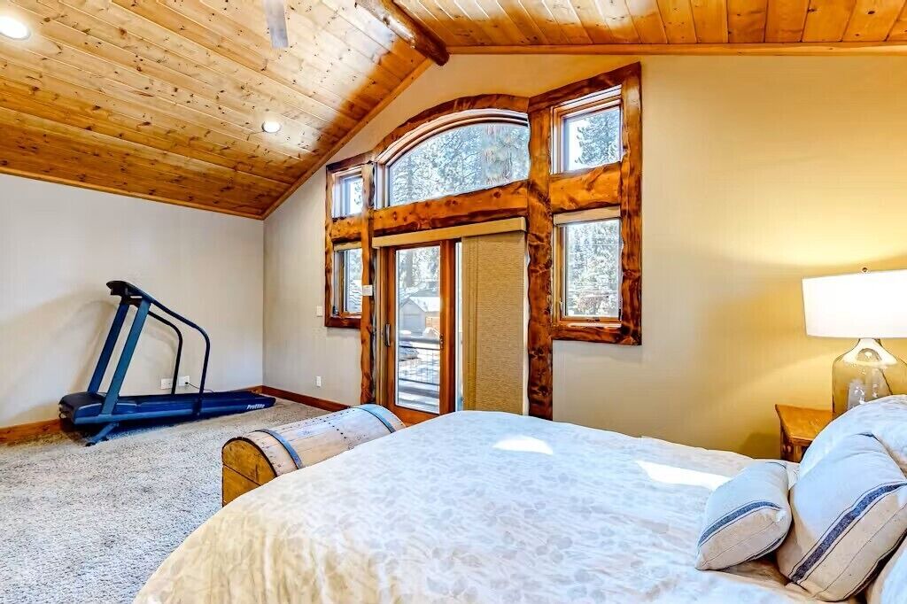 Photo of Bedroom in Tahoe Vista