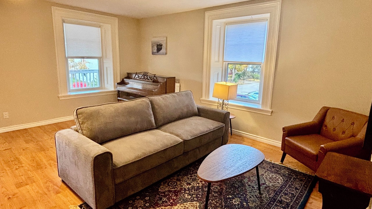 Photo of Livingroom in Hamilton