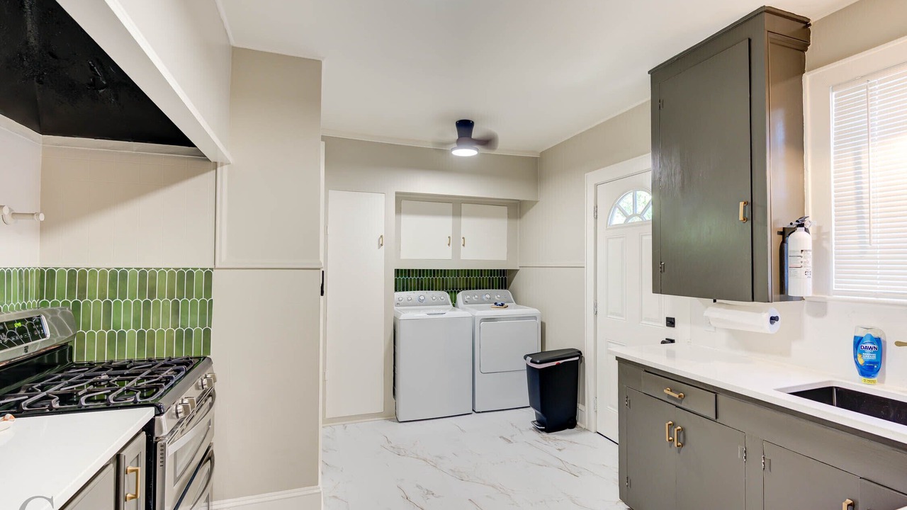 Photo of Kitchen in Highland Historic District
