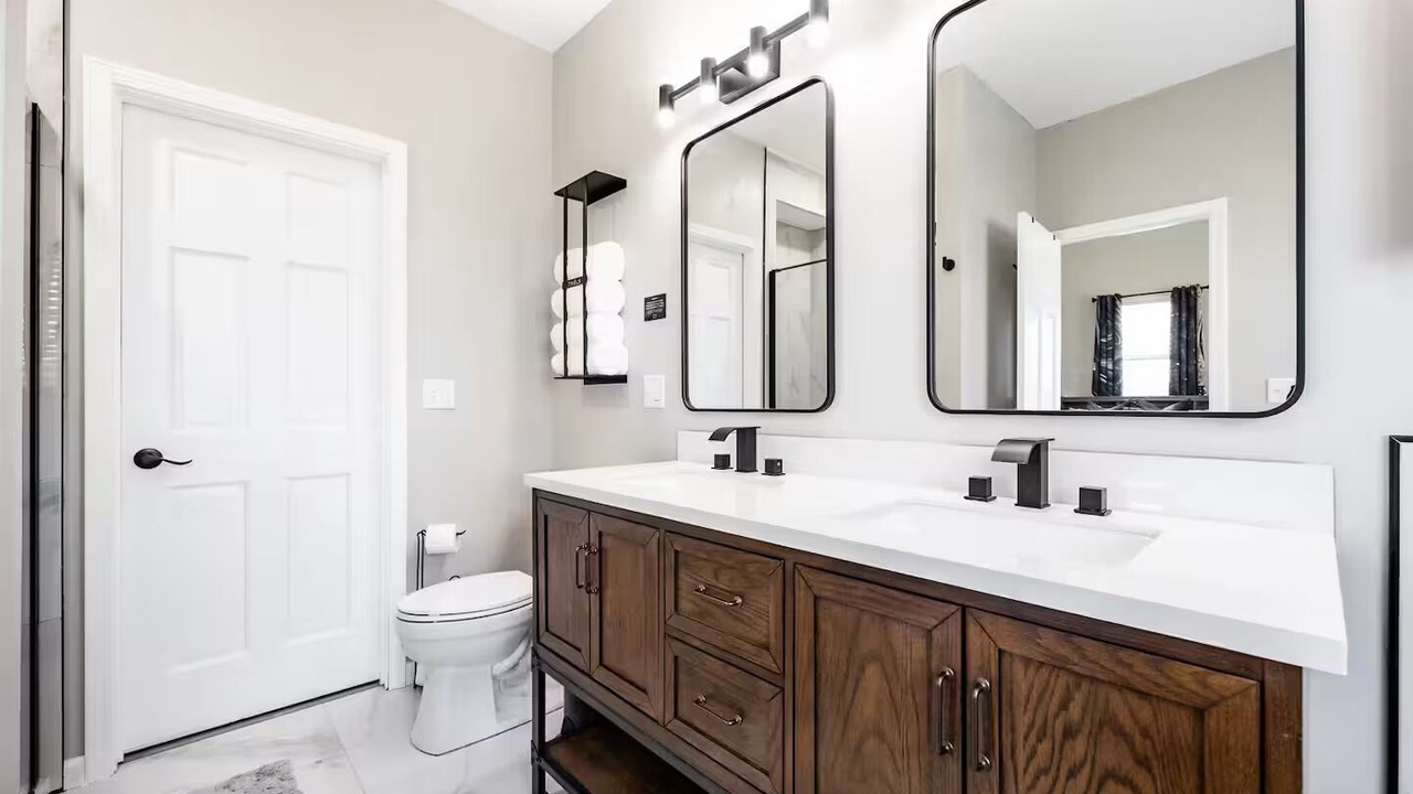Photo of Bathroom in Glen Carbon