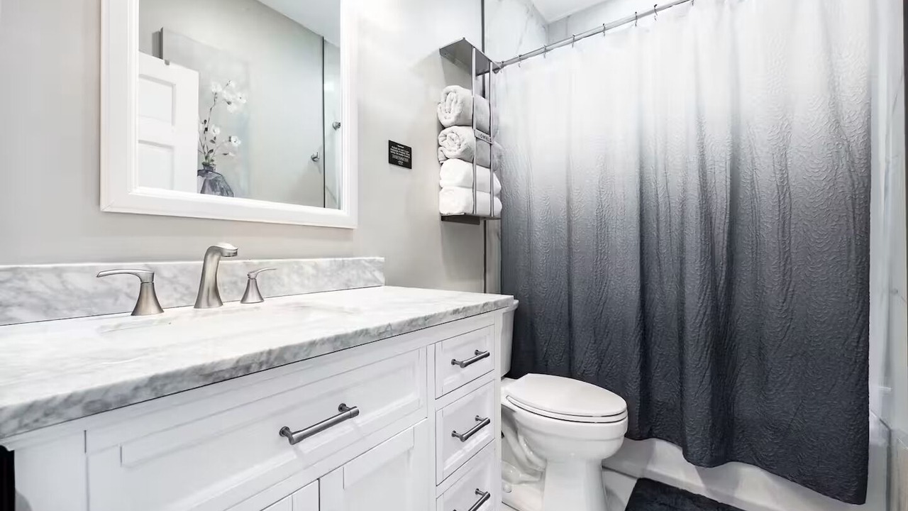 Photo of Bathroom in Glen Carbon