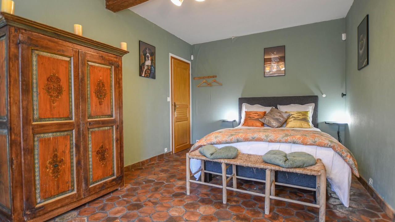 Photo of Bedroom in Villiers-Saint-Georges
