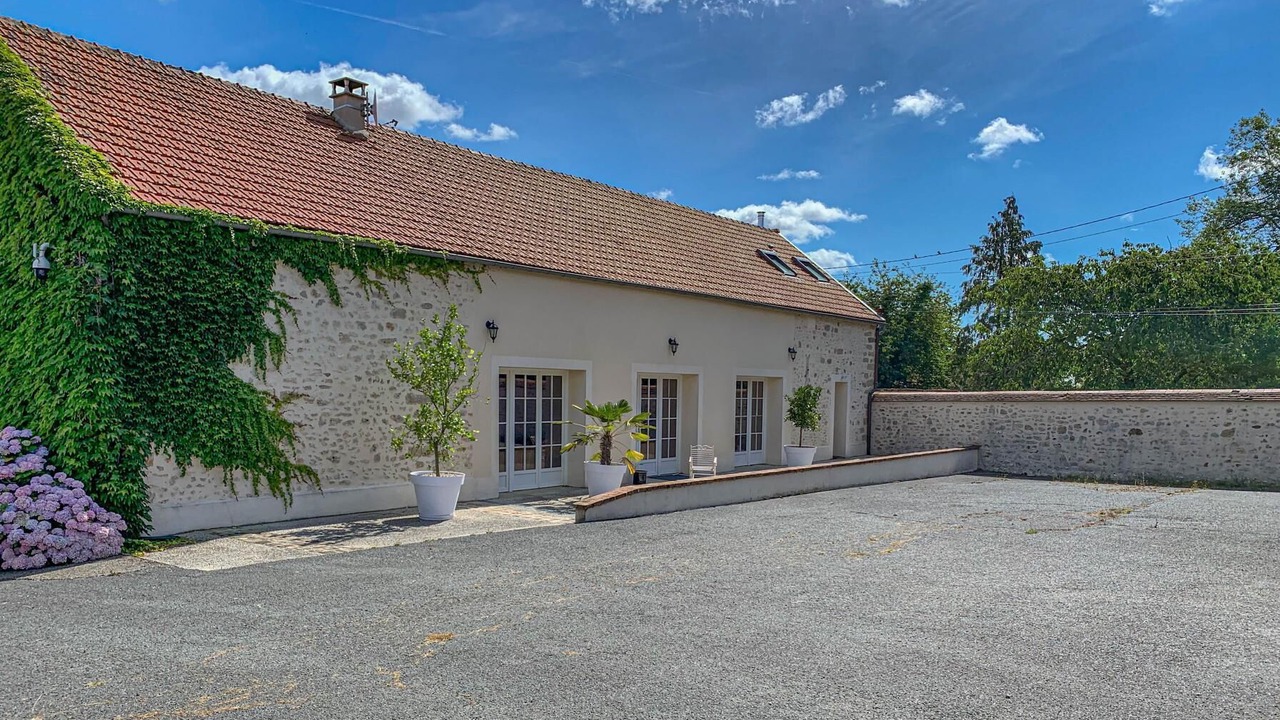Photo of Outdoor in Villiers-Saint-Georges
