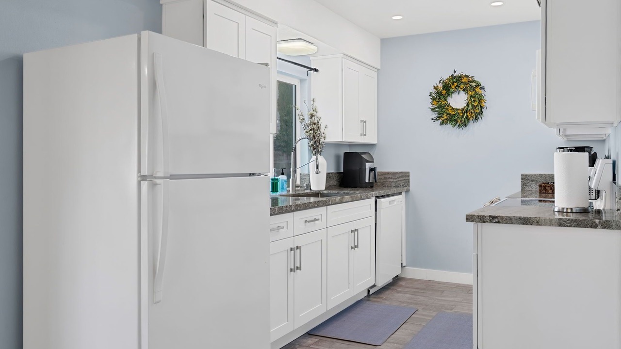 Photo of Kitchen in Midway City