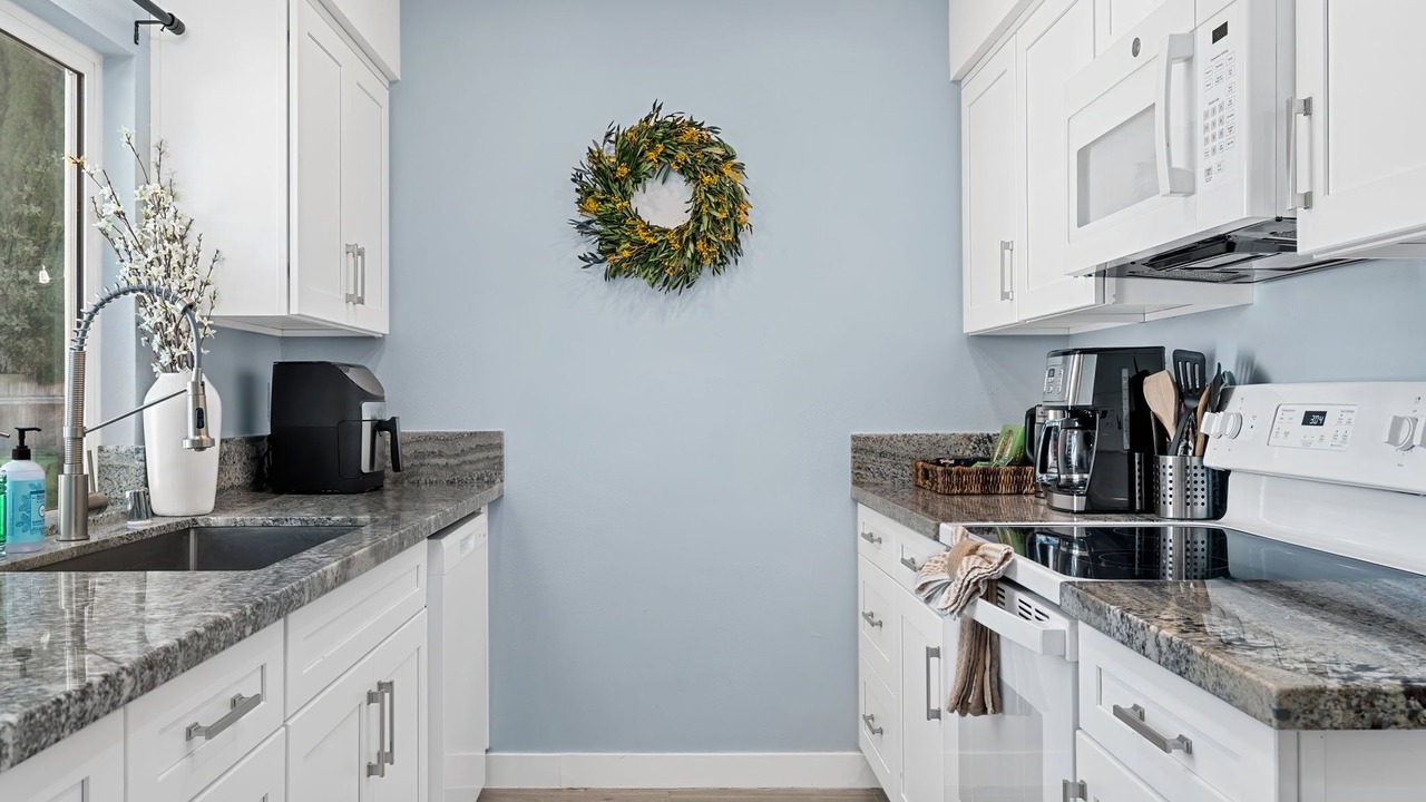 Photo of Kitchen in Midway City
