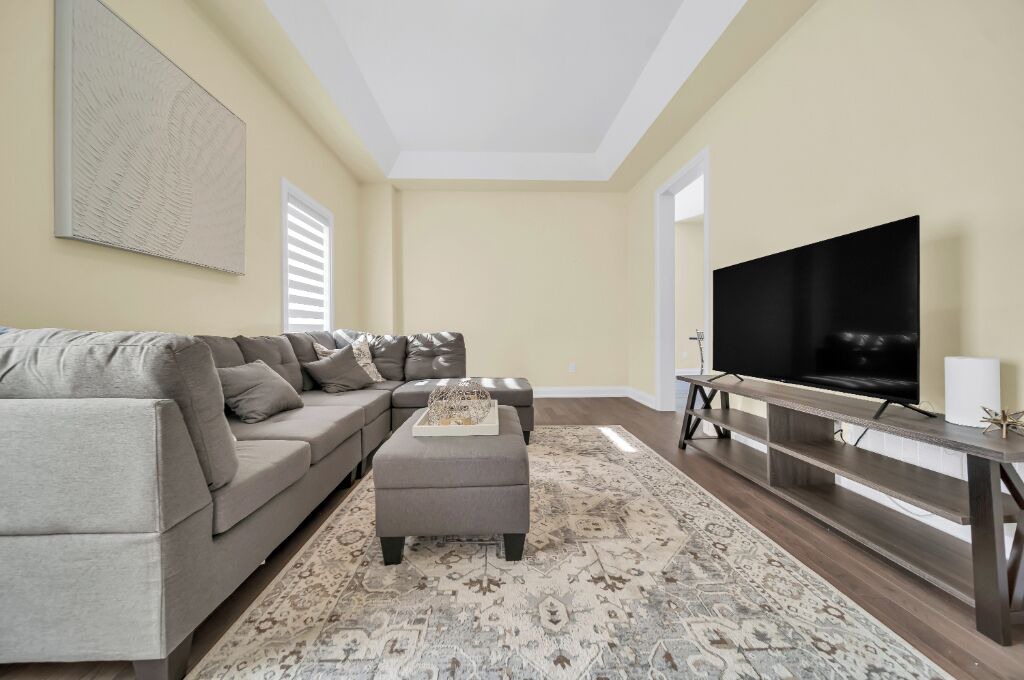 Photo of Livingroom in Richmond Hill