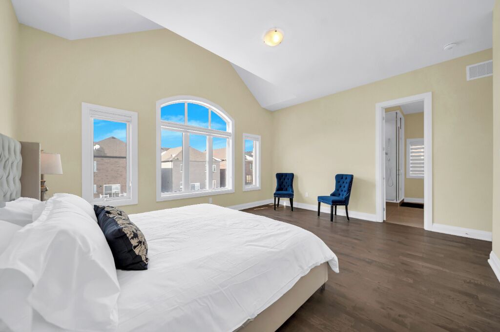 Photo of Bedroom in Richmond Hill