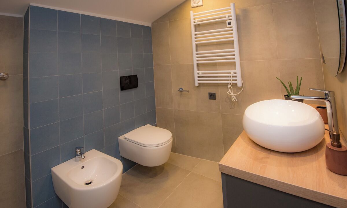 Photo of Bathroom in Bakar