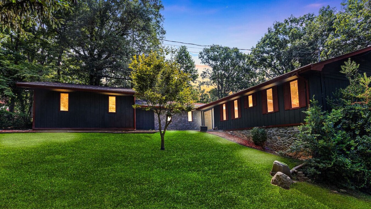 Photo of Outdoor in Gainesville