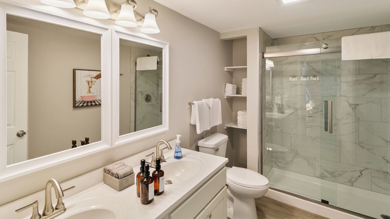 Photo of Bathroom in Waukegan