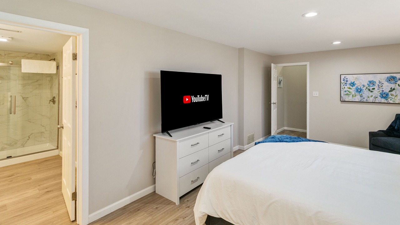 Photo of Bedroom in Waukegan